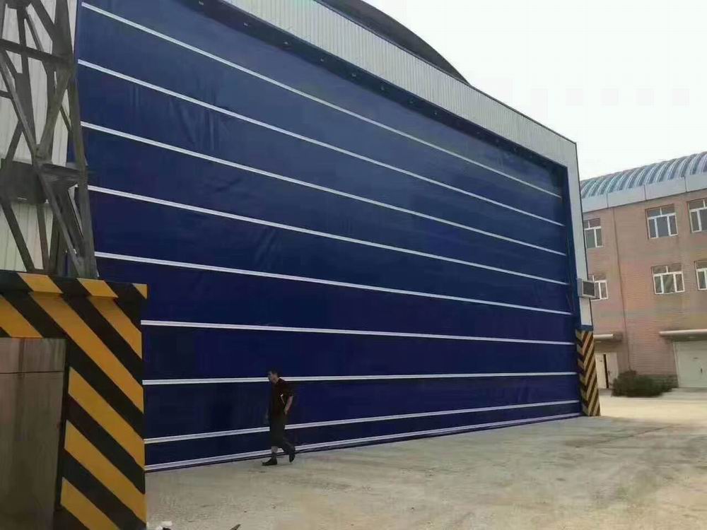堆積折疊門
