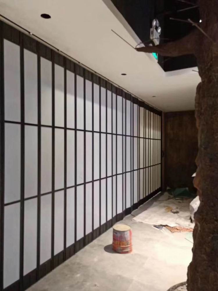 鋁合金折疊門